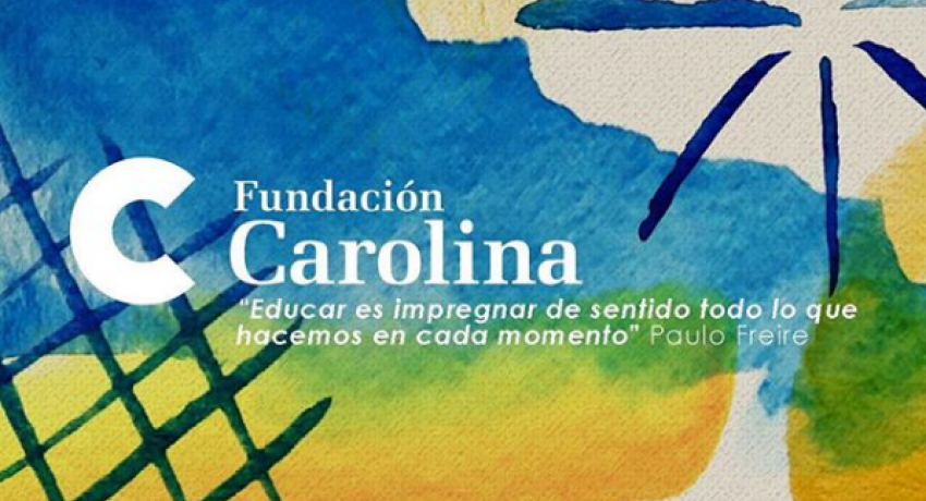 logo fundación carolina