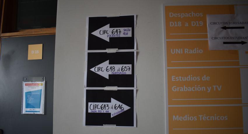 foto del edificio de la FIC durante una jornada de elecciones universitarias