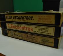 Tres casettes de vídeo en VHS